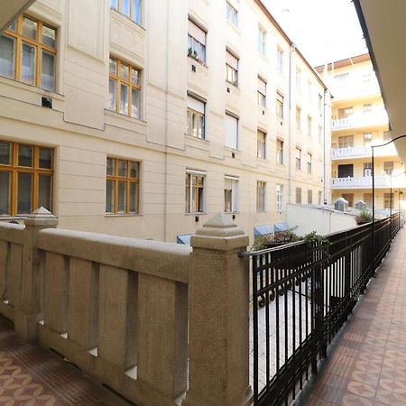 Broadway Downtown Deluxe Budapest Extérieur photo