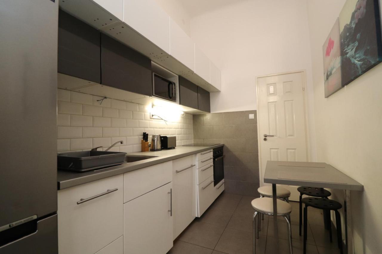 Broadway Downtown Deluxe Budapest Extérieur photo